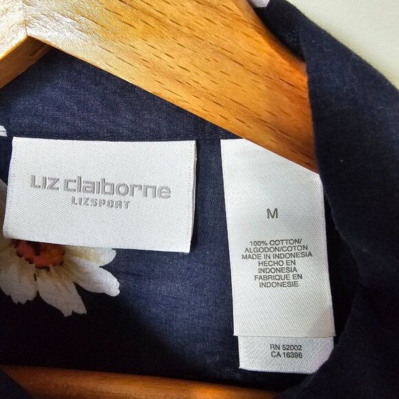 EUC LIKE NEW LIZ CLAIBORNE BLUE WHITE FLORAL BUTTON DOWN SHIRT SIZE M - Picture 10 of 12